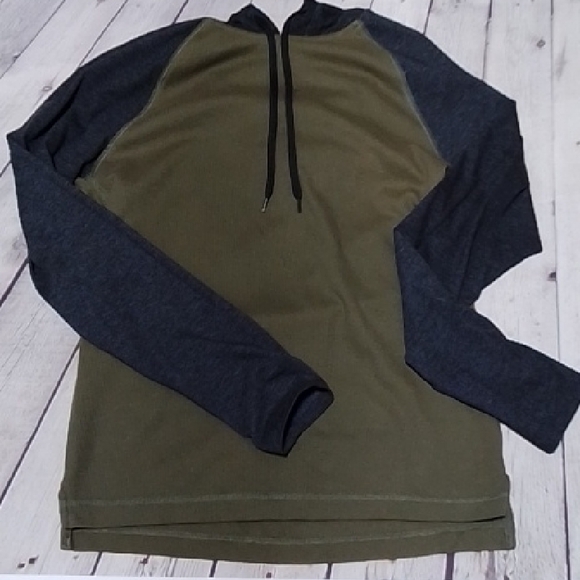 Levi's Two-Tone Olive and Gray Men's Hoodie - Picture 1 of 6
